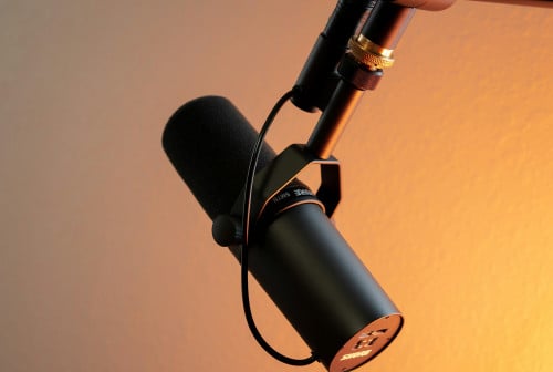 microphone podcast