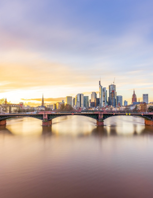 skyline frankfurt main evening light