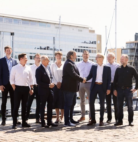 handshake business Technolution