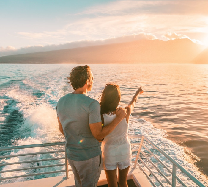 cruise ship vacation travel tourists couple
