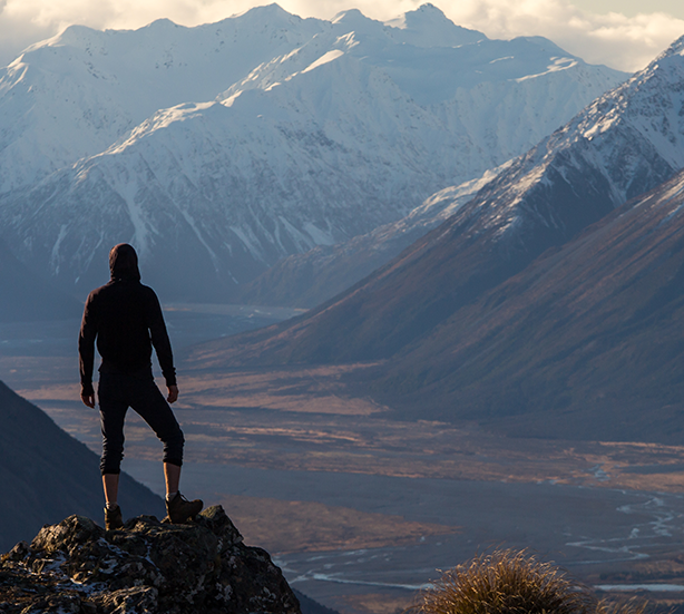 hiker mountains L2S