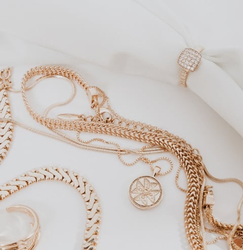 accessories that indispensable womens styles