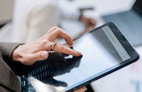 financial services tablet SL3