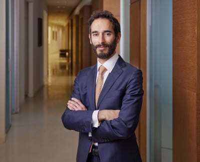 Omar Laroussi Bussi Gallery Chosen