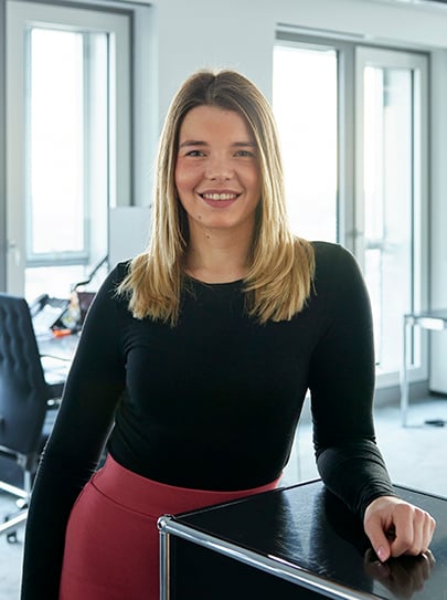 (Preferred) Julia Ringel