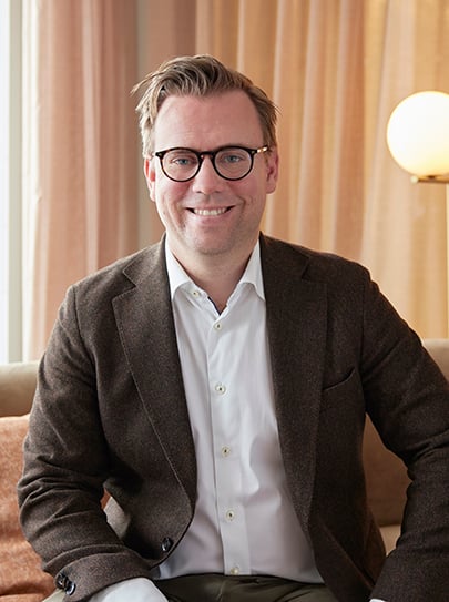Tomas Almgren_Profile