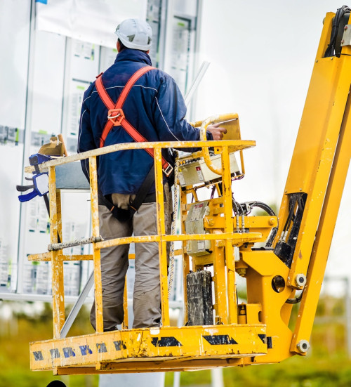 worker specialised working heights